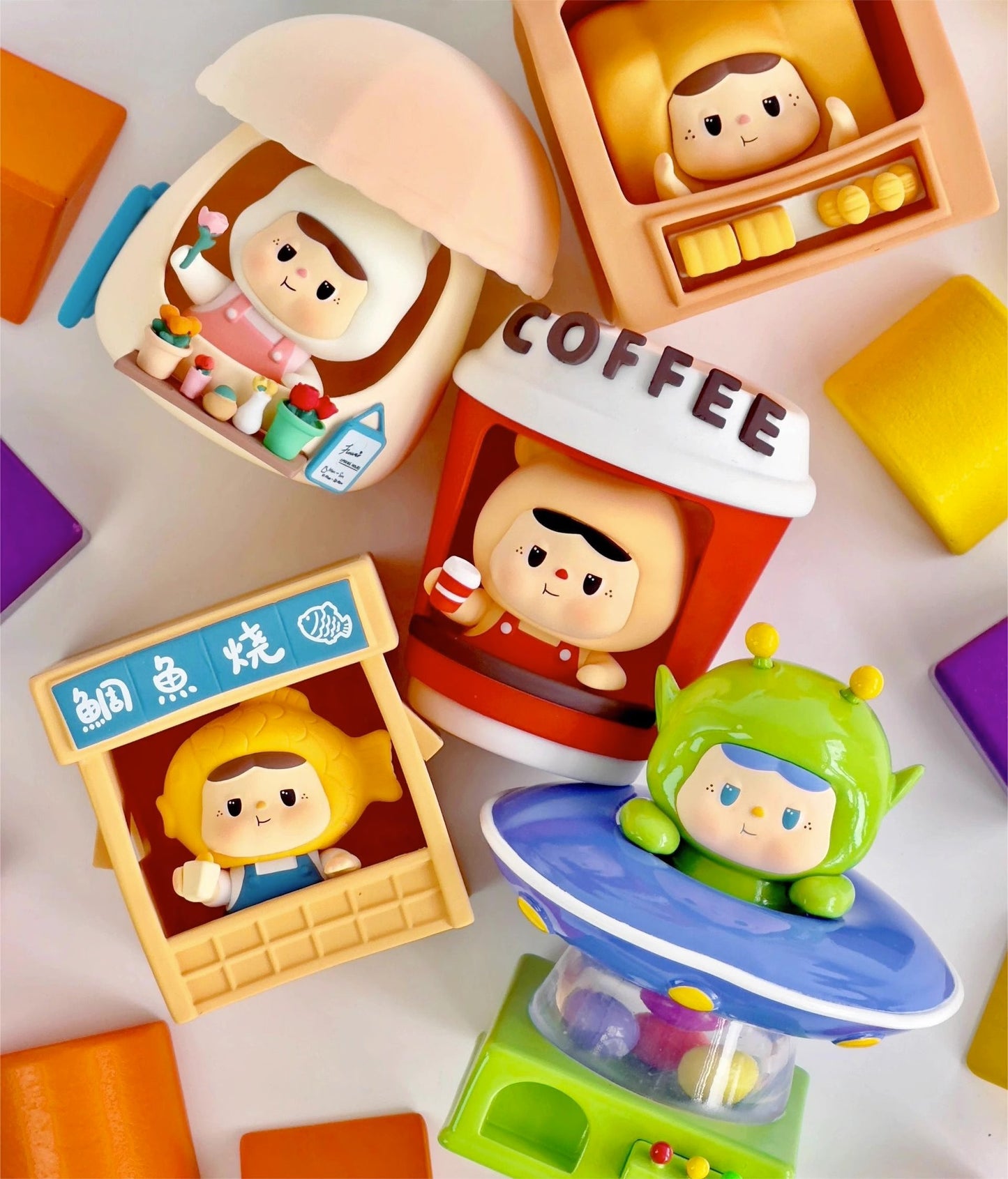 BEE WORKS Pocket Store series toy pvc